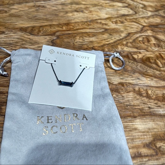 Kendra Scott Rufus Navy Gunmetal Indigo Crystal Pe - Picture 2 of 4